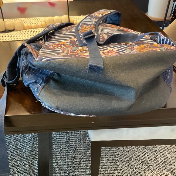 ROXY FLORAL BACKPACK - Picture 3 of 3